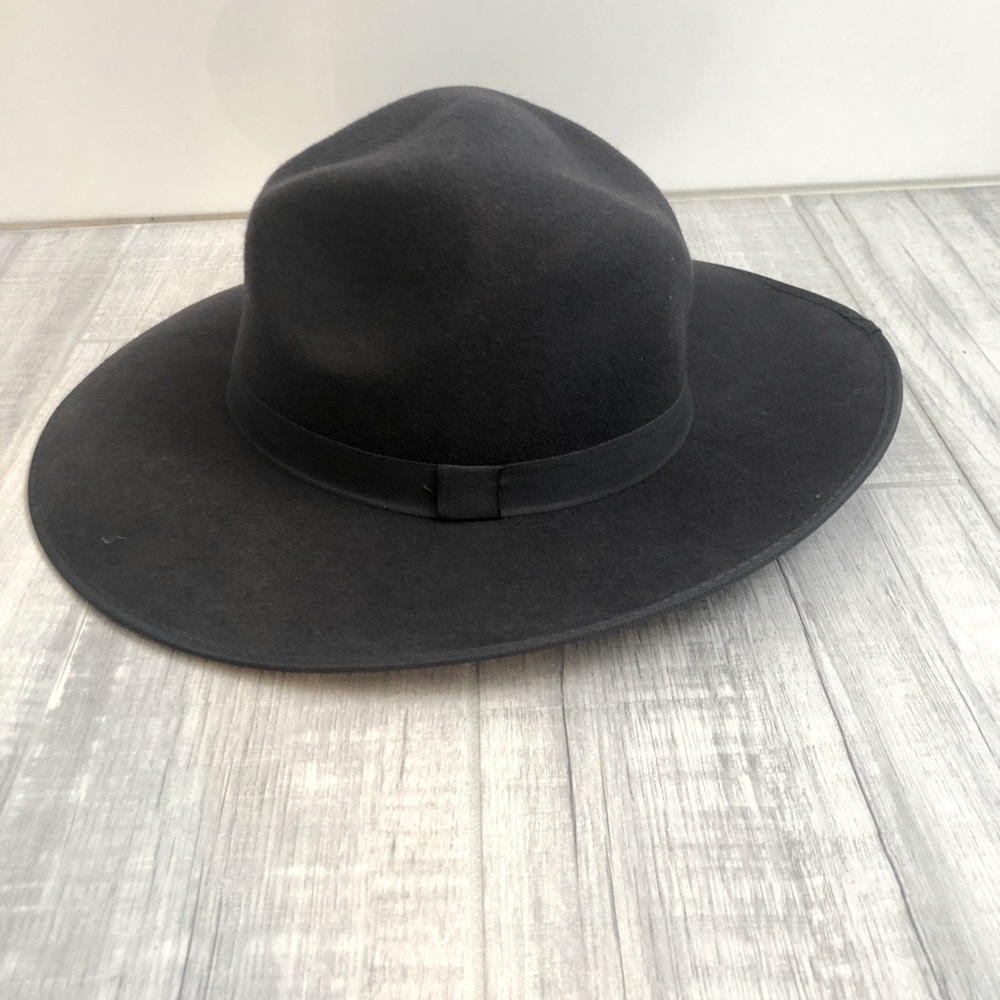 Grey Hat A New Day. Large brimmed, very cute
